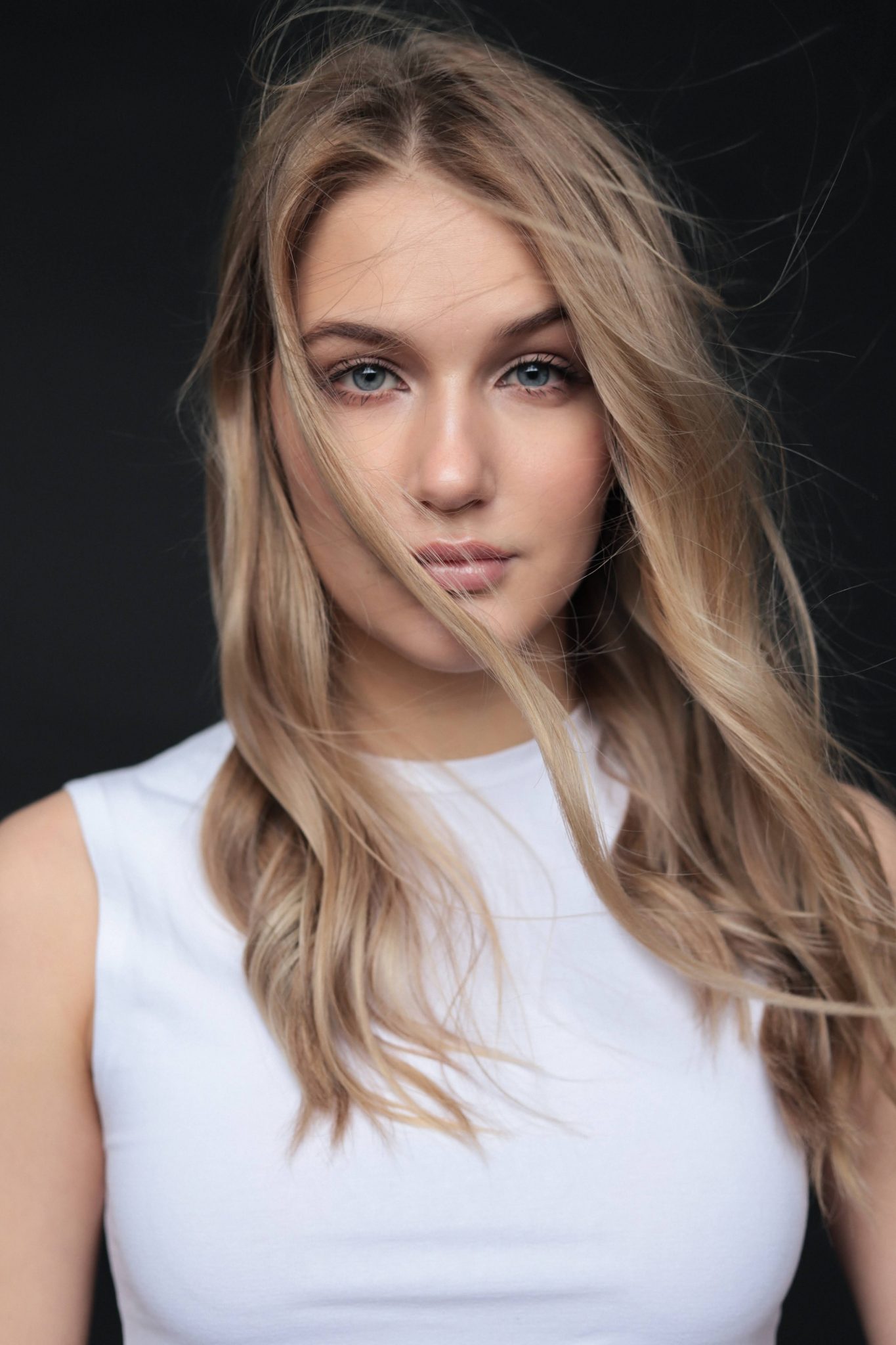 arina-b-era-models-istanbul